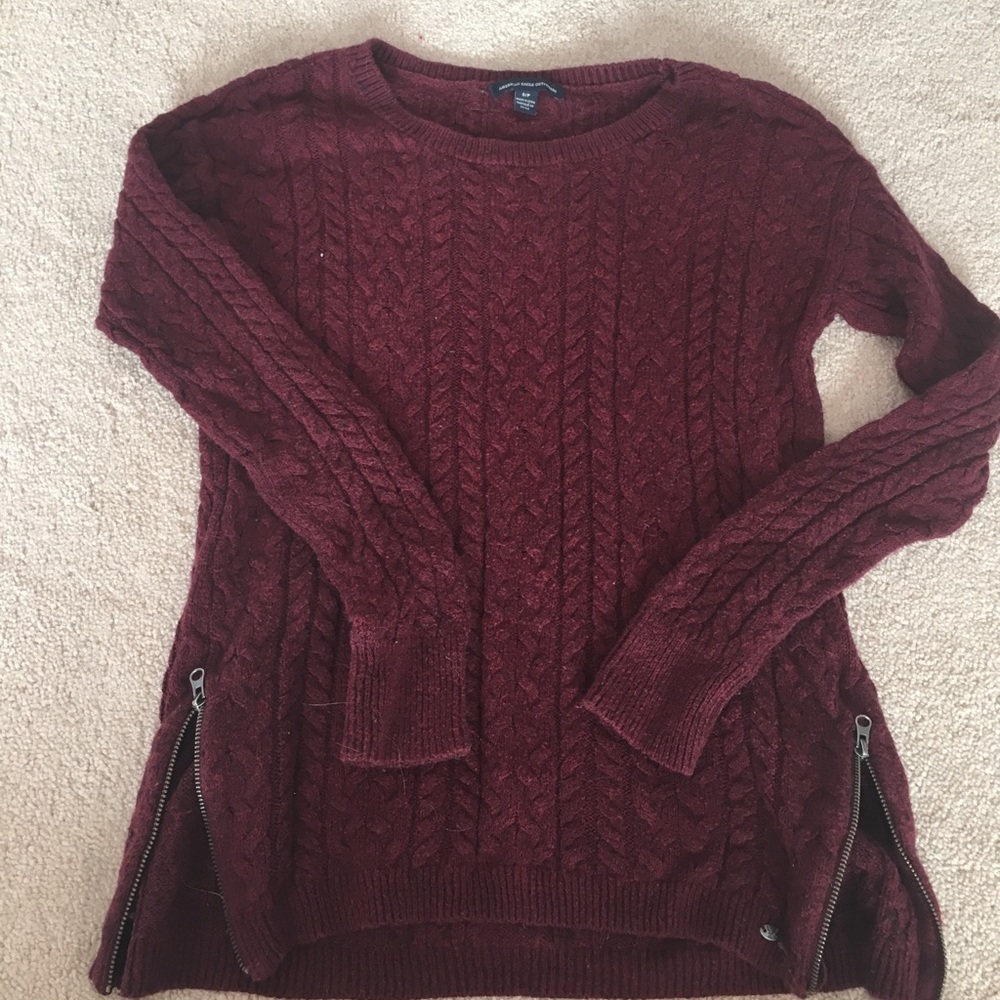 American Eagle sweater